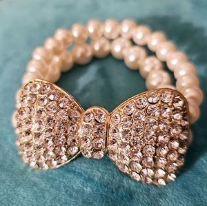 Bracelet Rhinestones& Pearl Bow Shaped